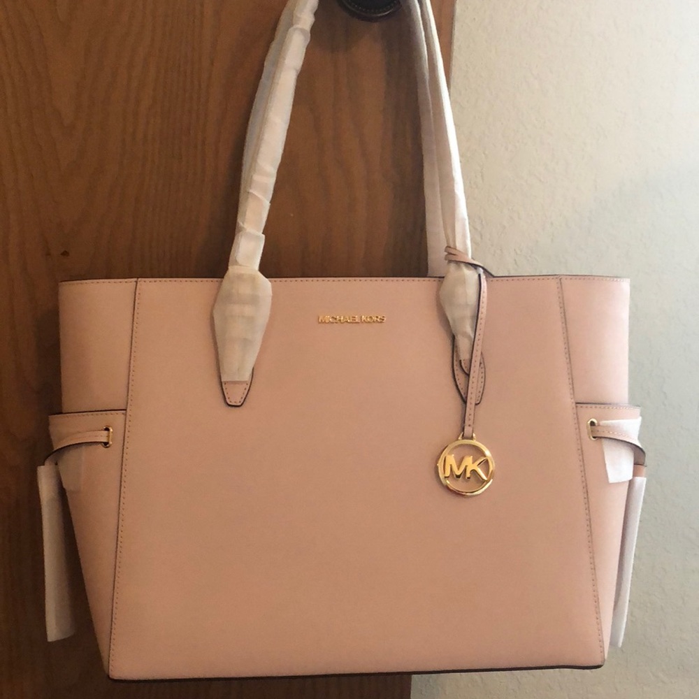 NWT Michael Kors Gilly Tote